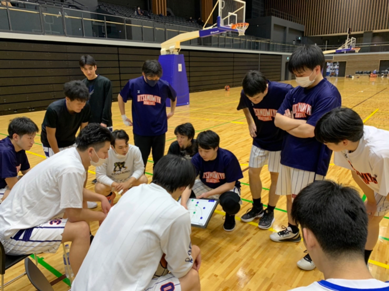 男子バスケットボール部の活動の様子