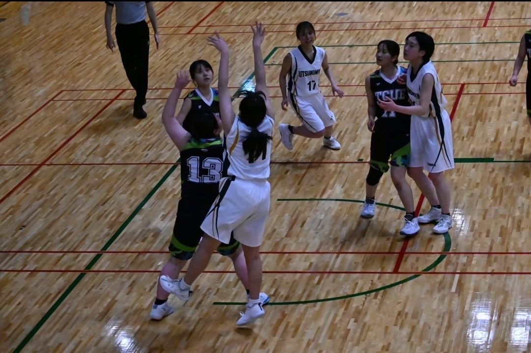 宇都宮大学女子バスケットボール部の活動の様子
