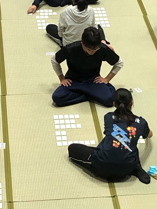 宇都宮大学競技かるた同好会の活動の様子