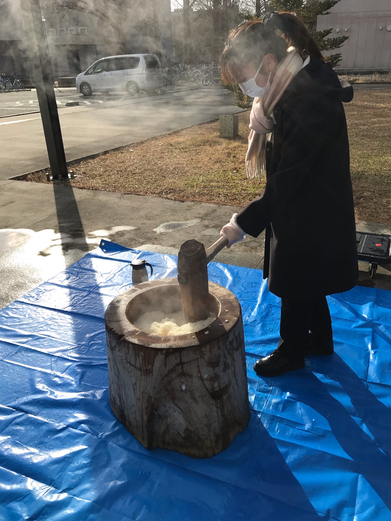 四季研究会 雅の活動の様子