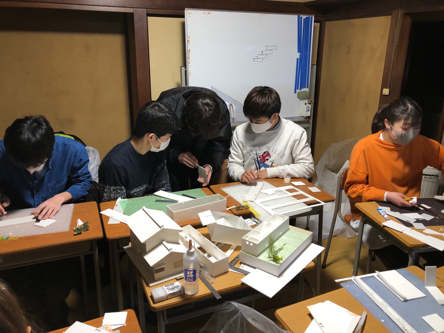 TINTの活動の様子