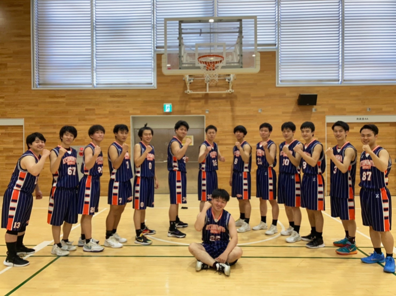 男子バスケットボール部の活動の様子